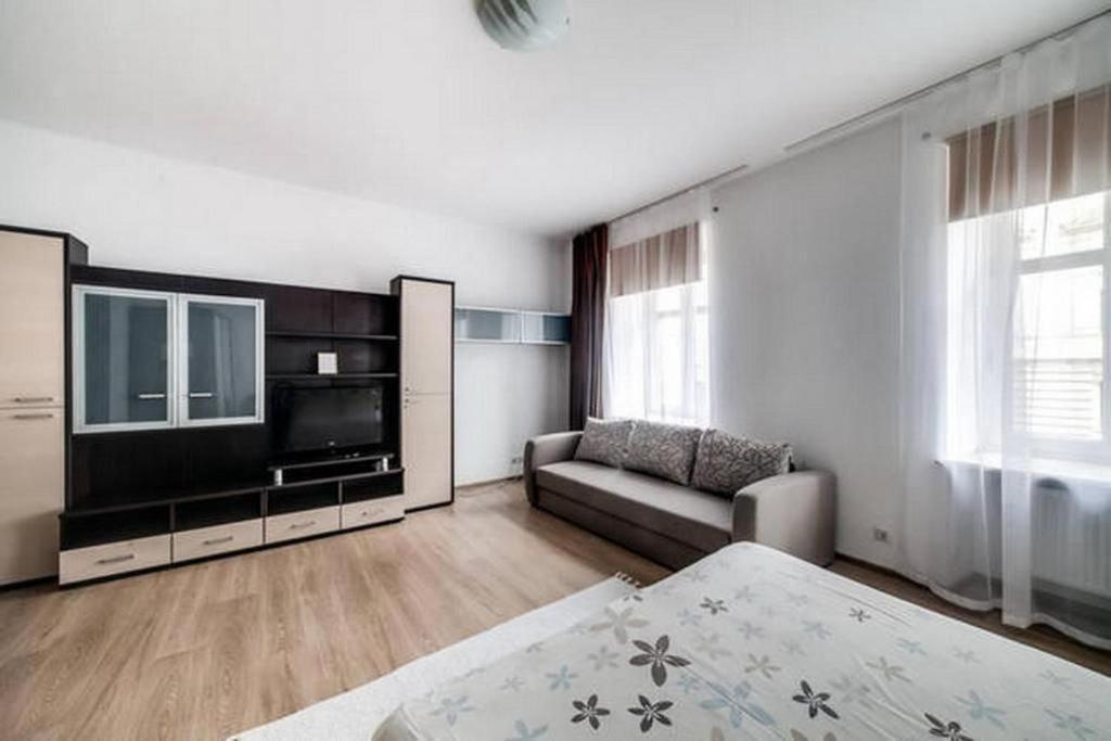 Apartment In The Center Of "Opera" Lviv Exterior foto
