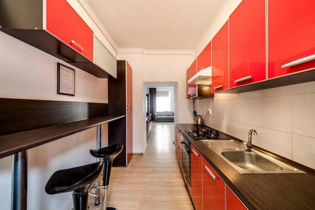Apartment In The Center Of "Opera" Lviv Exterior foto
