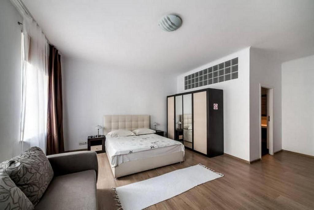 Apartment In The Center Of "Opera" Lviv Exterior foto